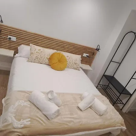 Piso Turistico La Lila Apartment Oviedo Exterior photo
